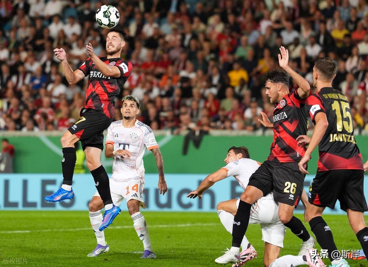 南宫在线入口 -关于赛前拜仁慕尼黑调整名单以备德国杯；再遭质疑环节打磨；底气十足；更衣室氛围转暖的信息